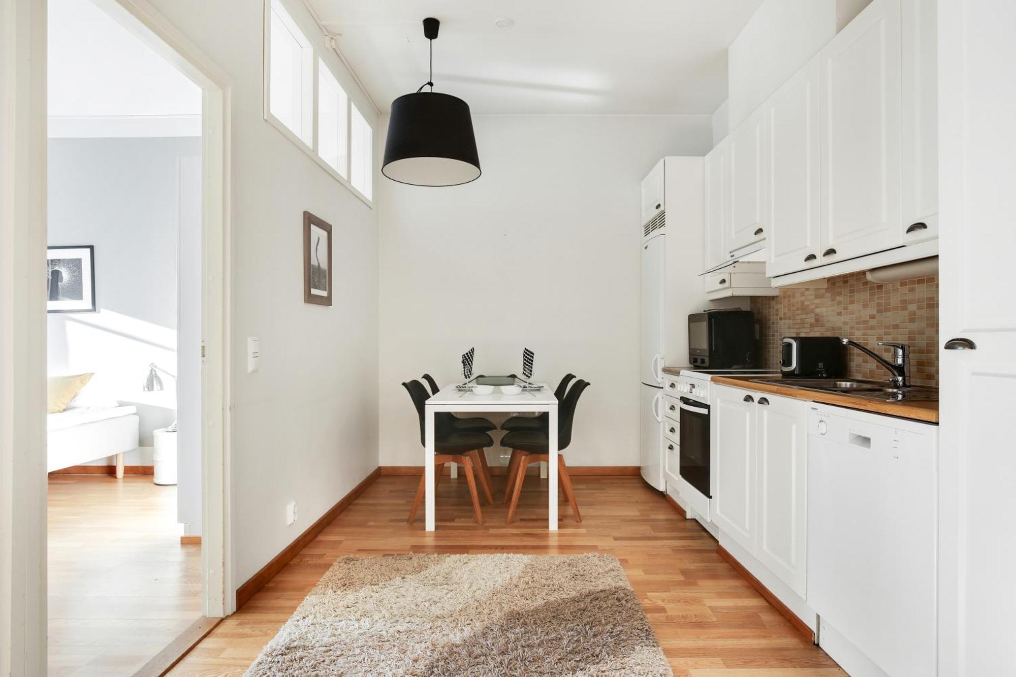 Kotimaailma Apartments Kamppi - 2Br For 4 Persons 헬싱키 외부 사진